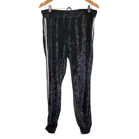 NWT XL Y2K Inspired Chic Black Lightweight Velvet Joggers with White Accents - Picture 3 of 5